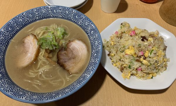 「半チャーラーメン」@長州ラーメン 万龍軒 富士見店の写真