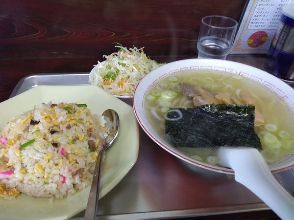 「塩ラーメン+小チャーハン (Aセット) 850円」@純手打ラーメン五十番の写真