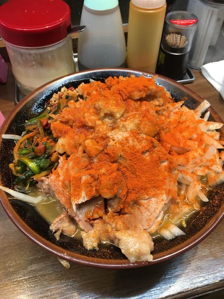 「ヒーヒー麺」@立川マシマシ OGKB店の写真