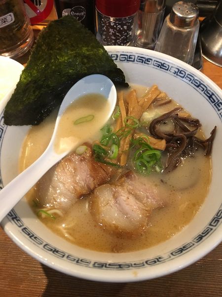 「丸角ラーメン」@熊本ラーメン ひごもんず 西荻窪店の写真