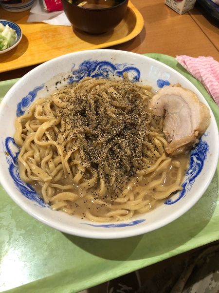 「ラーメン中盛りヤサイヌキ」@ジャンクガレッジ イオンレイクタウンmori店の写真
