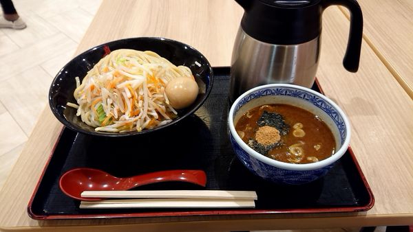 「つけ麺 大 味玉 野菜」@つけ麺専門店 三田製麺所 セブンパークアリオ柏店の写真