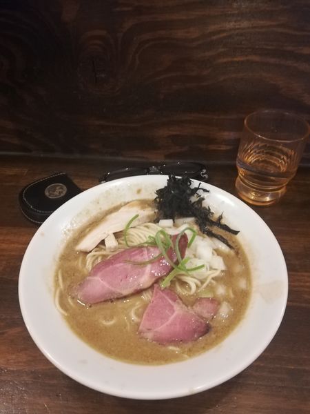 「濃厚烏賊ワタ煮干しそば　900円」@煮干専門 中華そば 平八の写真