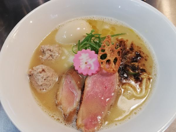 「新春鴨白湯そば」@Bonito Soup Noodle RAIKの写真