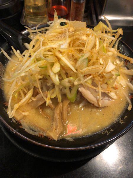 「札幌味噌ラーメン+ネギ」@北海道らーめん 味源 立川北口店の写真
