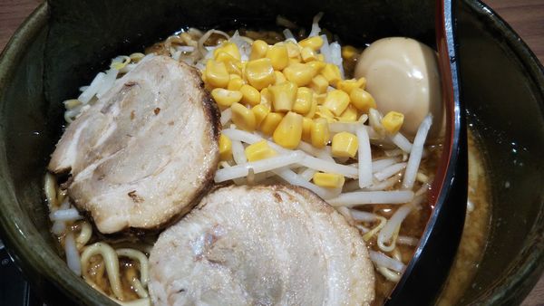 「特みそこってり」@東京スタイルみそらーめん ど・みそ キッテグランシェ店の写真