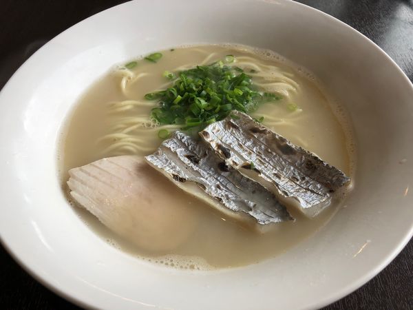 「【限定】タチウオとハマグリのラーメン800円」@麺屋 天海の写真