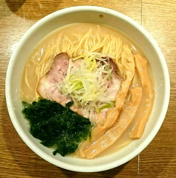 「鶏白湯塩ラーメン-伊勢あおさのり入り-」@中華そば 桃李の写真