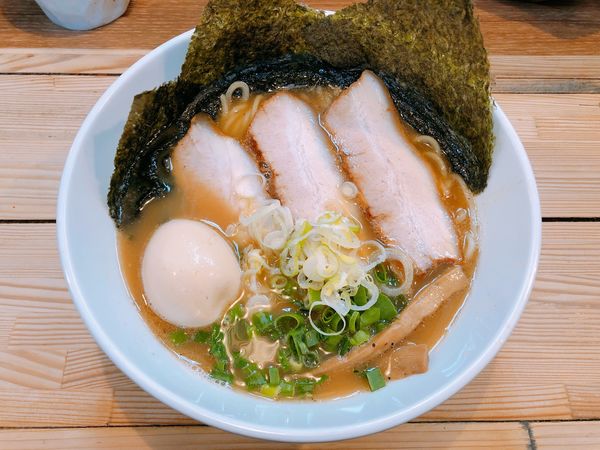 「特製煮干しそば」@こく味ラーメン かしわ屋の写真