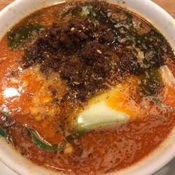 山椒担々麺990円