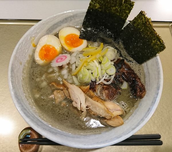 「特製濃厚煮干しそば(塩:1000円)」@麺屋 なるとの写真