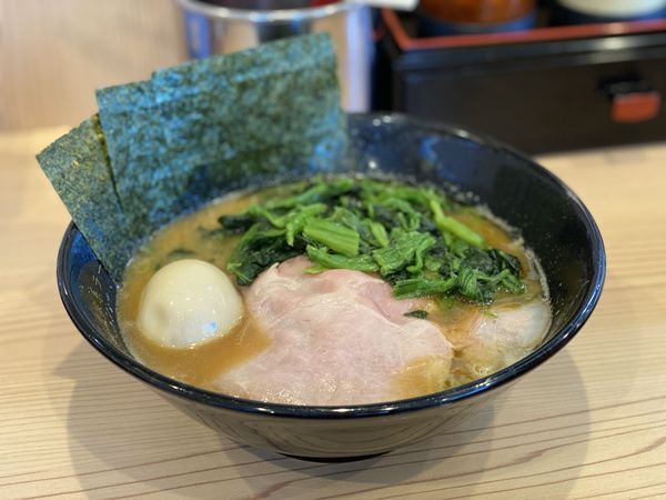 「ラーメン」@極濃家系ラーメン 歩輝勇 センター北店の写真