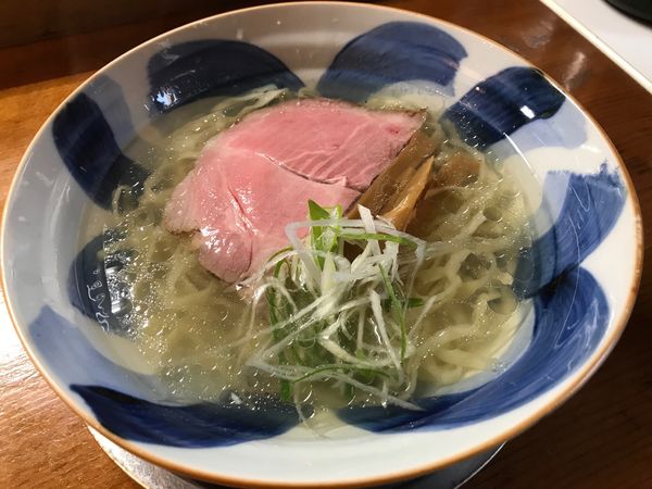 「塩らぁ麺　680円」@さんくるげの写真