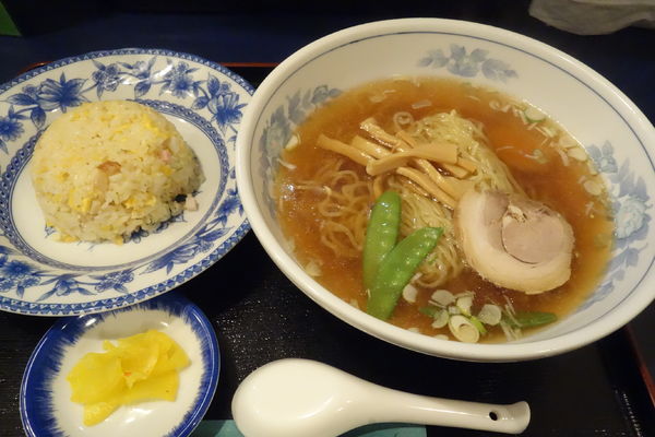 「ラーメン+ミニチャーハン」@中華茶房 天山の写真