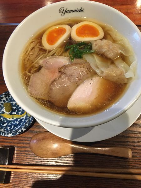 「特製らーめん　醤油」@麺処 山一の写真