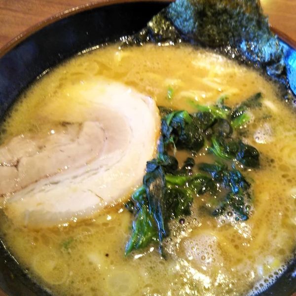 「豚骨醤油らーめん並」@金沢麺屋達 武我の写真