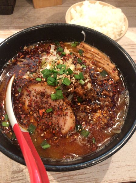 「辛痺味噌らーめん 900円+ライス」@麺屋 誉の写真