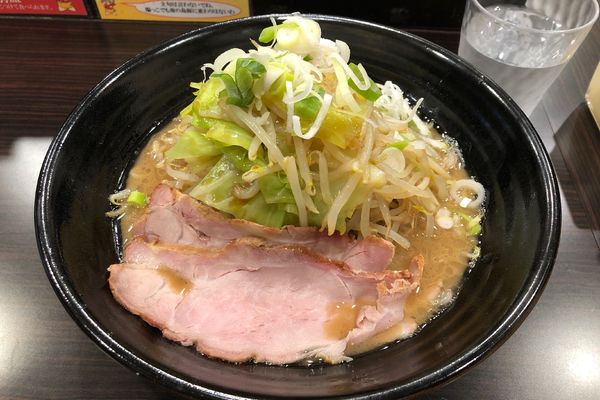 「二郎インスパイア 850円」@横道の写真