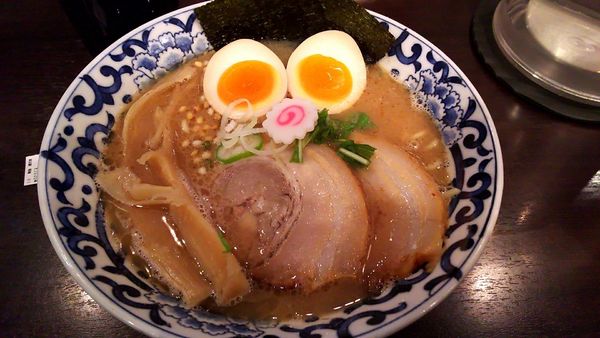 「東京駅らー麺(1,030円)」@東京駅 斑鳩の写真