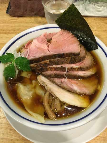 「チャーシュー中華そばワンタントッピング」@手打式超多加水麺 ののくらの写真