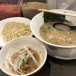 らーめんバリカタ+替え玉２+からしみそ