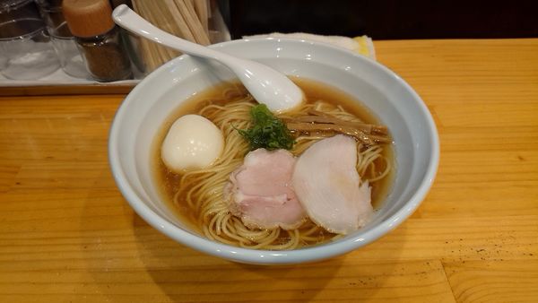 「味玉醤油らーめん」@麺響万蕾の写真