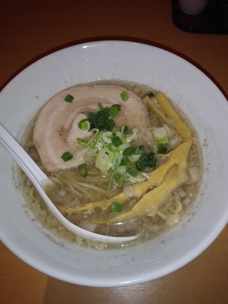 「煮干背脂」@麺堂 稲葉の写真