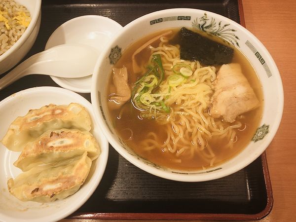 「半麺半チ３餃子　580円」@日高屋 西船橋北口店の写真