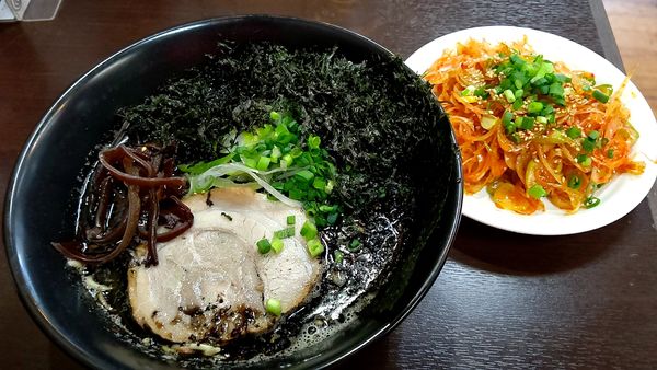 「平九郎ラーメン(黒) 海苔マシ&辛ネギ」@平九郎Rの写真