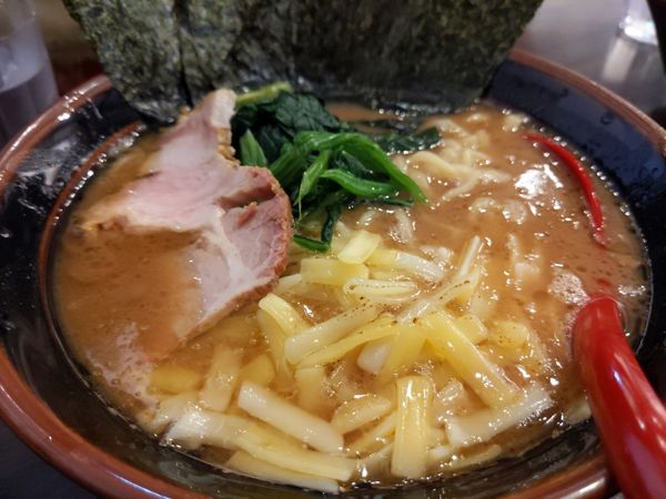 「ラーメン並　チーズ　ご飯」@総代麺家あくた川の写真