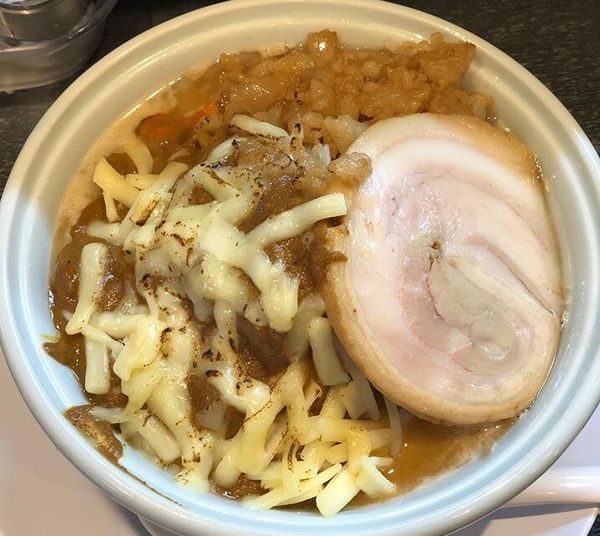 「チーズカレー二郎らーめん¥950」@らーめん 三極志の写真