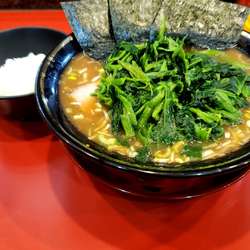 ラーメン中盛ほうれん草ライス　1150円