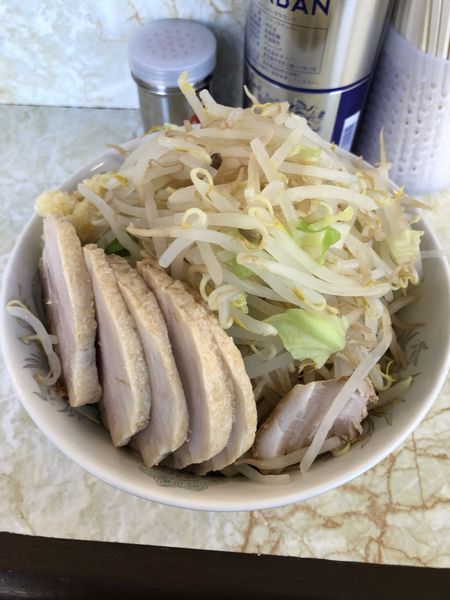 「チャーシュー麺大盛り(ニンニク、野菜増し、汁無し変更)」@らーめん松信 八千代台店の写真