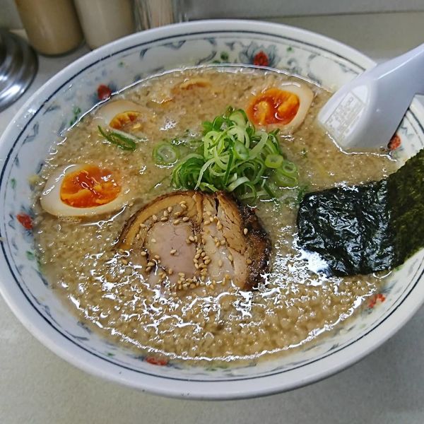 「特製背脂4倍生ニンニクそば(醤油) 味玉」@ラーメン・ぶーけの写真