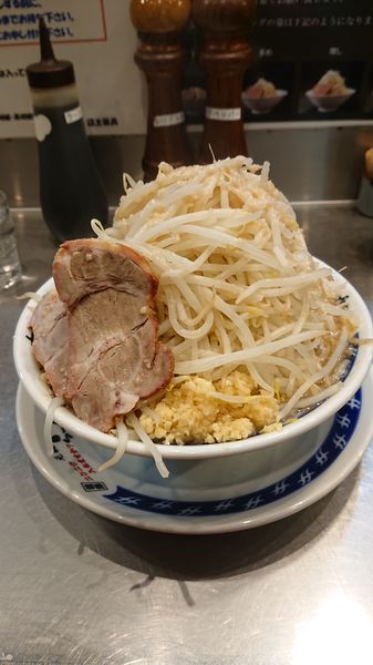 「ラーメン  野菜マシ  油  ニンニク」@らーめん大 大森店の写真