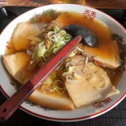 【しょうゆチャーシューメン6枚 (850円)】