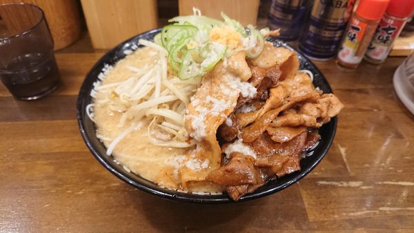 「炙り味噌二郎 880円」@味噌のジョーの写真