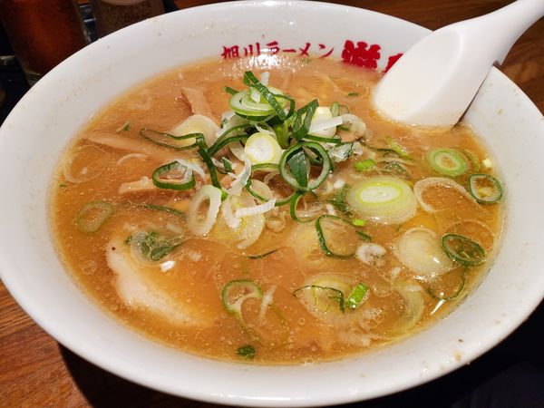 「味噌ラーメン750円」@游亀亭の写真