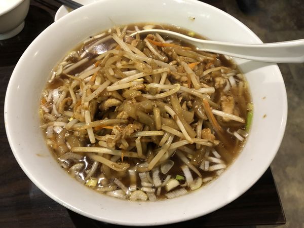 「ザーサイ細切り肉麺 830円」@香港ロジ 原宿店の写真