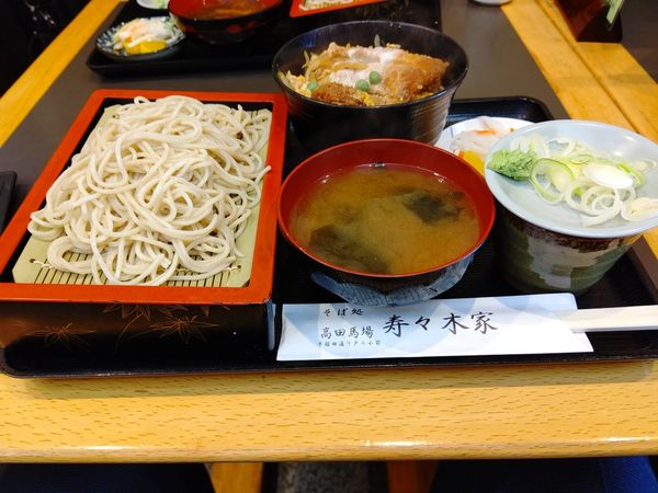 「ミニカツ丼もりそばセット850円」@きそば 寿々木家の写真