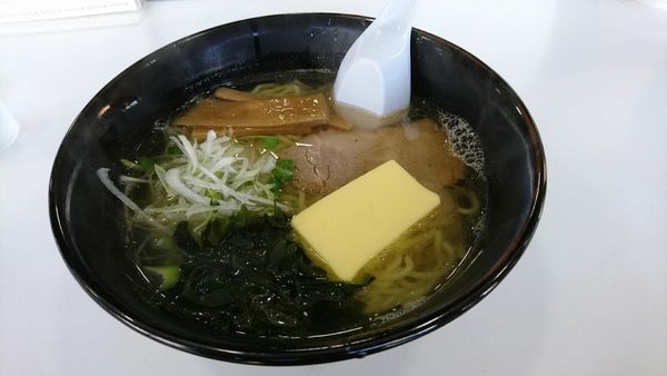 「塩バターラーメン 600円(税込)」@ひまわりラーメンの写真