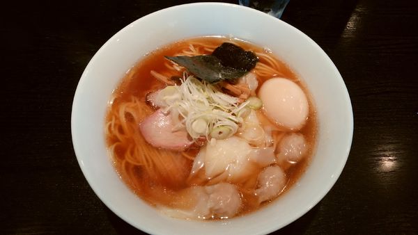 「ワンタンメン(醤油)＋味玉¥1100-」@支那ソバ 小むろの写真