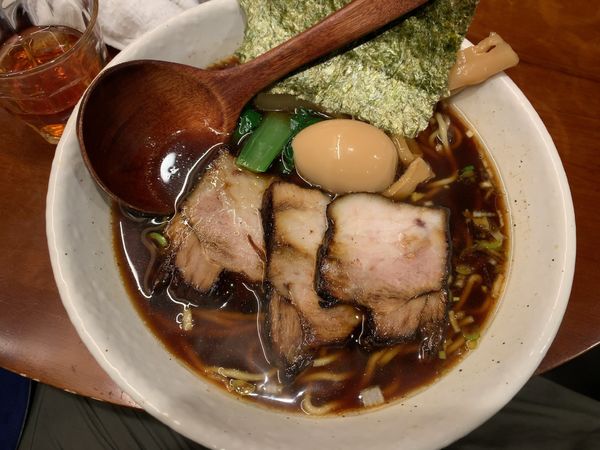 「醤油すぺしゃるらーめん濃口990円」@本八幡だんちょうてーの写真