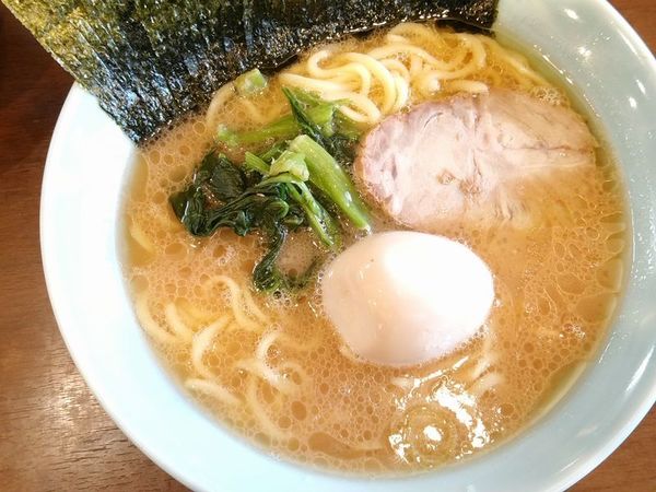 「ラーメン＋のり＋味玉」@寿々㐂家 曙町店の写真