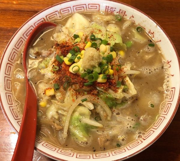 「豚骨濃厚焼き味噌らーめん」@豚骨らーめん れんの写真