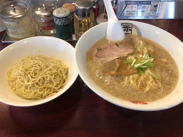 「背脂とんこつ醤油ラーメン650円＋替玉100円」@赤坂屋 中野店の写真