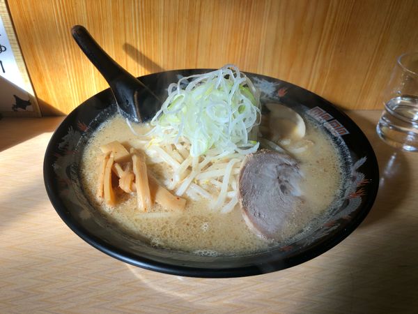 「みそらーめん　800円」@味源 河辺店の写真