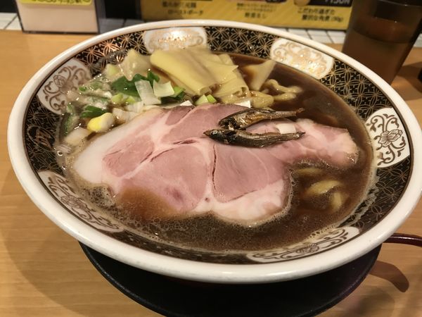 「すごい煮干ラーメン」@すごい煮干ラーメン凪 新宿ゴールデン街店 別館の写真