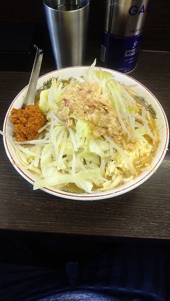「小ﾗｰﾒﾝ(麺半分)(ﾔｻｲ、ﾆﾝﾆｸ、ｱﾌﾞﾗ)+肉味噌」@ラーメン二郎 川越店の写真