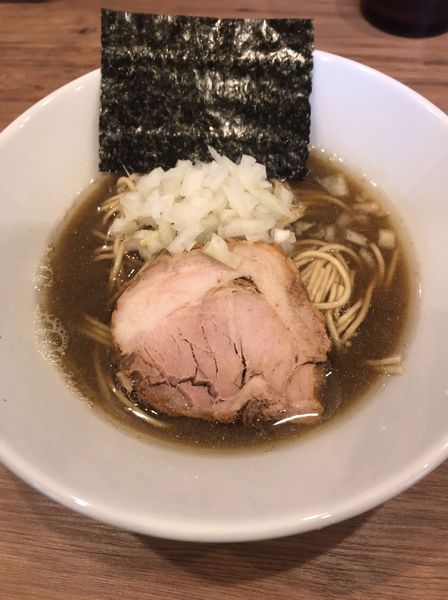 「煮干そば」@煮干拉麺 小烏丸 問屋町店の写真
